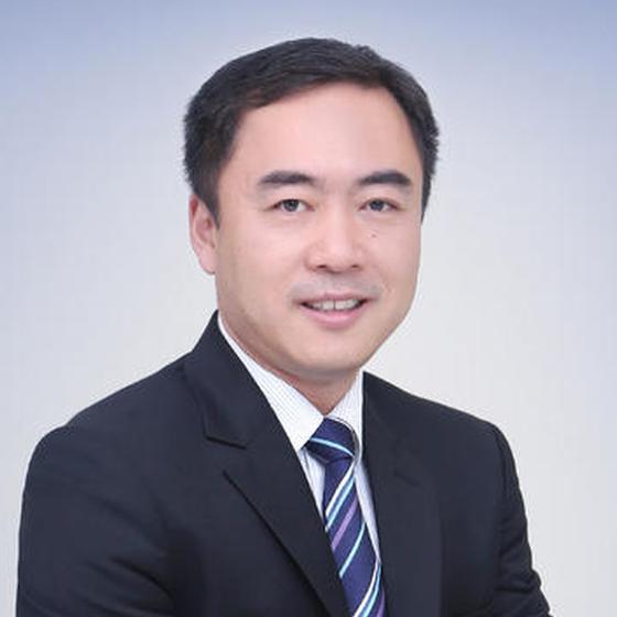 黄燕铭